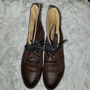 Frye Artisan Lace up Distressed Zip Back Boots.